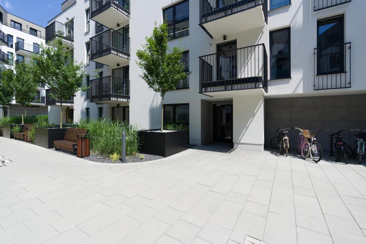 Esencja Apartments With Free Parking Garbary 104 By Noclegi Renters Poznan Exterior photo