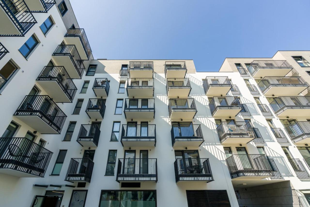 Esencja Apartments With Free Parking Garbary 104 By Noclegi Renters Poznan Exterior photo