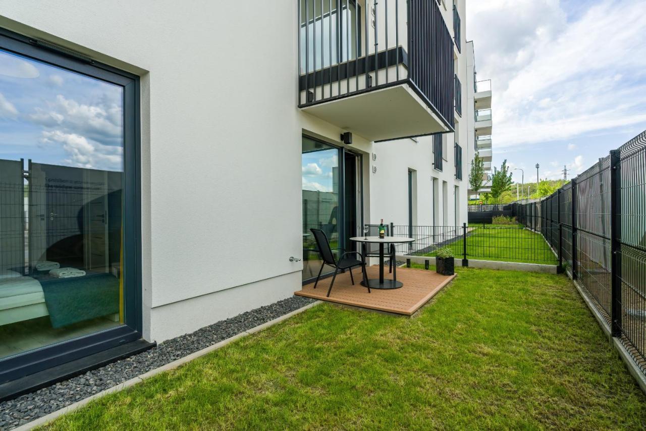Esencja Apartments With Free Parking Garbary 104 By Noclegi Renters Poznan Exterior photo