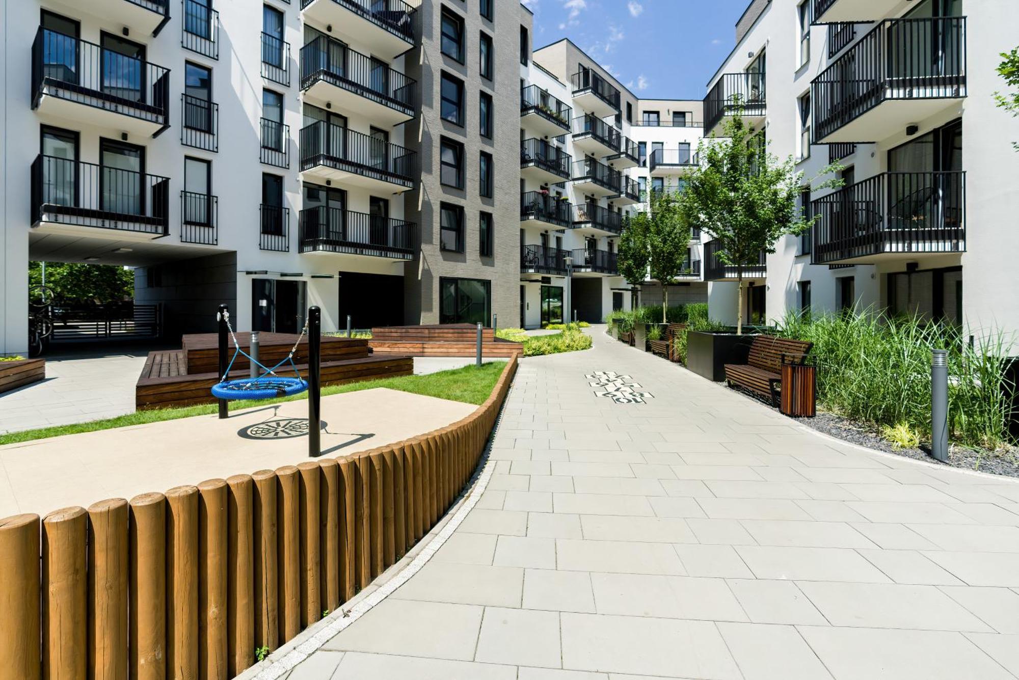 Esencja Apartments With Free Parking Garbary 104 By Noclegi Renters Poznan Exterior photo